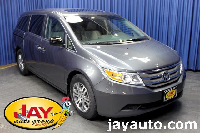 Honda Odyssey 2011 photo 2