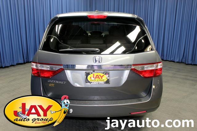 Honda Odyssey 2011 photo 4