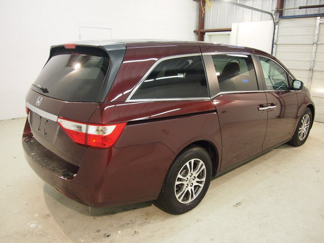 Honda Odyssey 2011 photo 1