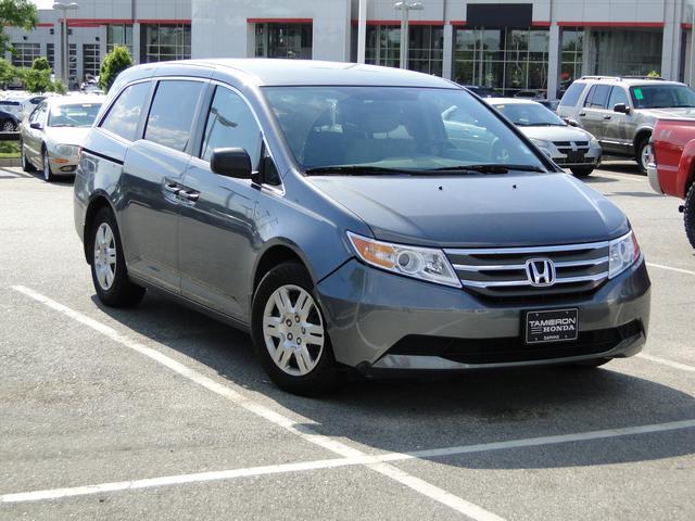 Honda Odyssey 2011 photo 1