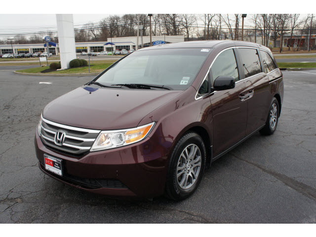 Honda Odyssey 2011 photo 3