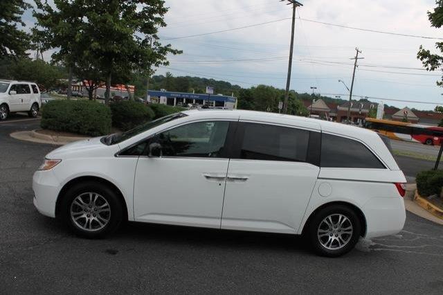 Honda Odyssey 2011 photo 1