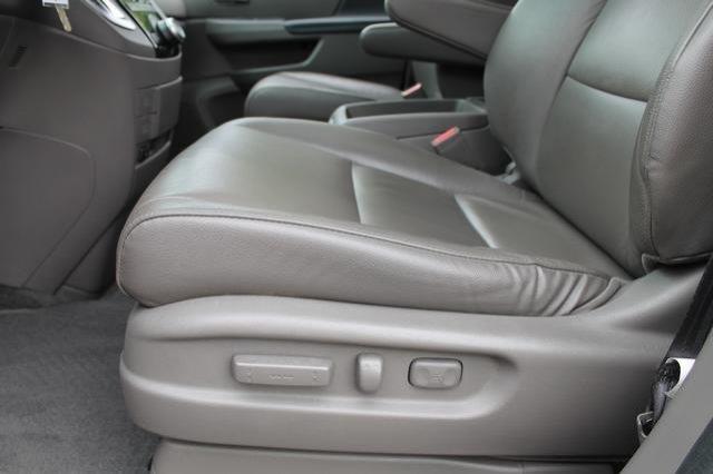 Honda Odyssey 2011 photo 20