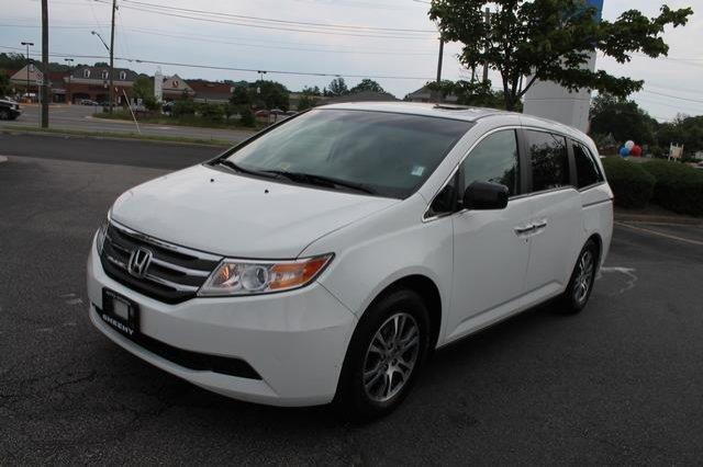 Honda Odyssey 2011 photo 32