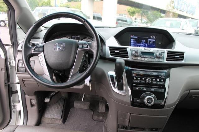 Honda Odyssey 2011 photo 33