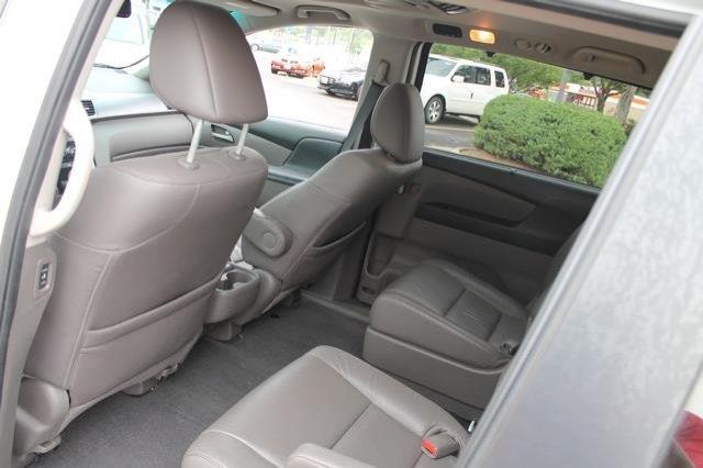 Honda Odyssey 2011 photo 40