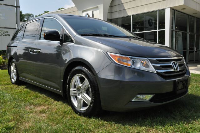 Honda Odyssey 2011 photo 1