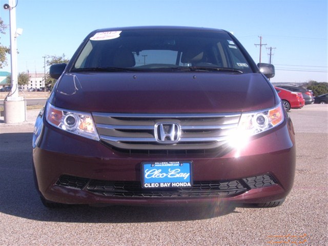 Honda Odyssey 2011 photo 1