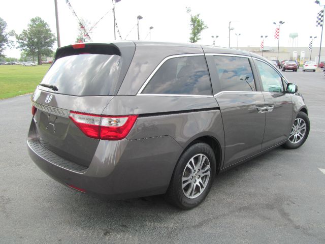 Honda Odyssey 2011 photo 1