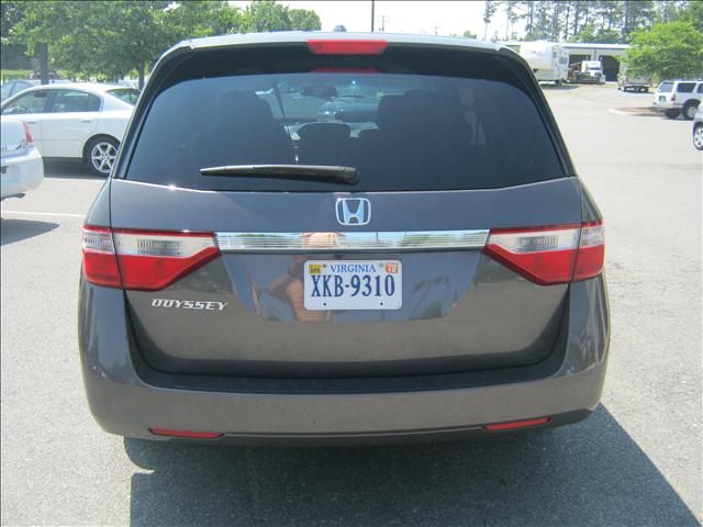 Honda Odyssey 2011 photo 1