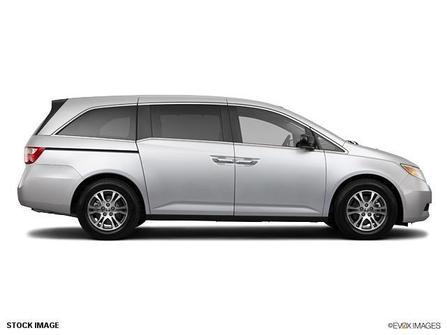 Honda Odyssey 2011 photo 1