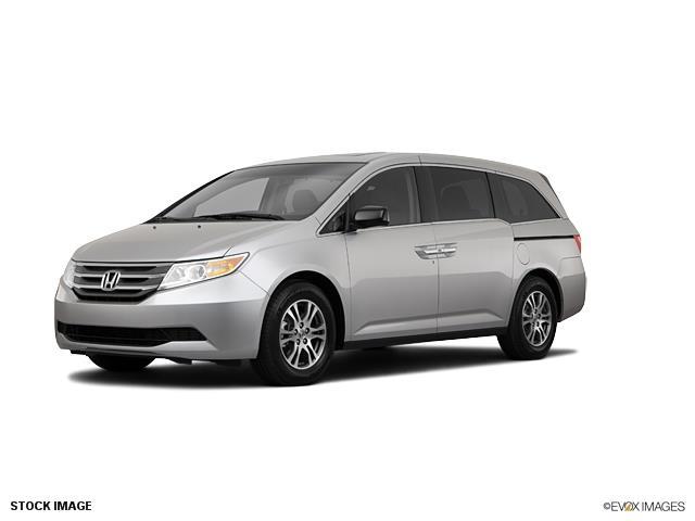 Honda Odyssey 2011 photo 4