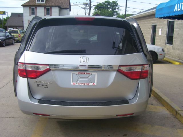 Honda Odyssey 2011 photo 1