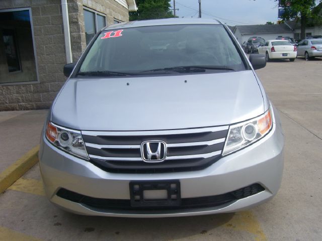 Honda Odyssey 2011 photo 3