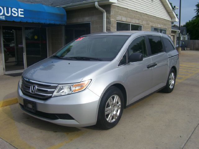 Honda Odyssey 2011 photo 4