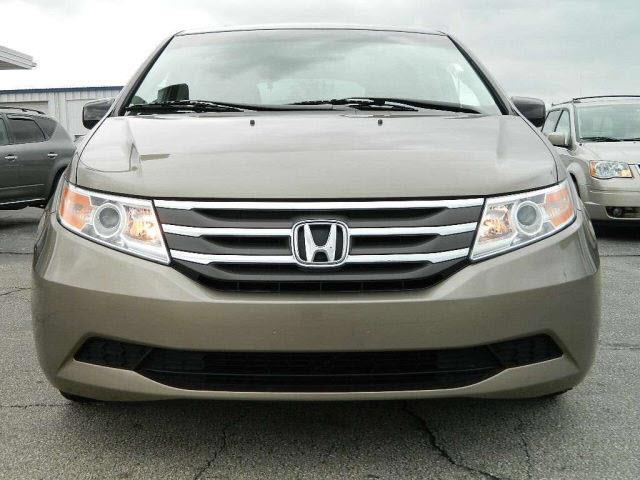 Honda Odyssey 2012 photo 2