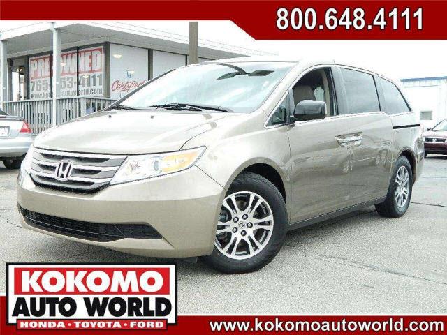 Honda Odyssey 2012 photo 3