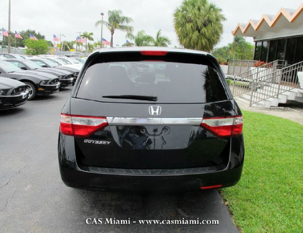 Honda Odyssey 2012 photo 11