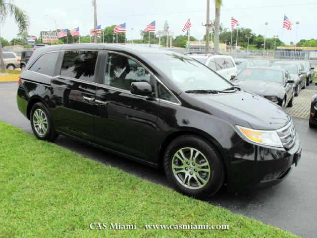 Honda Odyssey 2012 photo 12