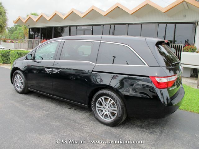 Honda Odyssey 2012 photo 9