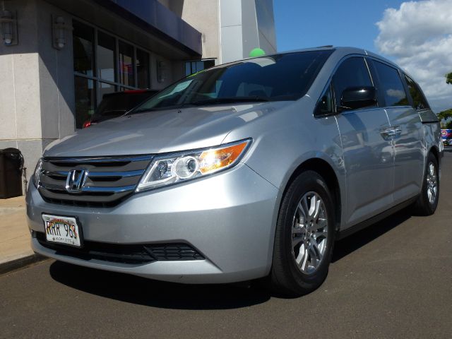 Honda Odyssey 2012 photo 4