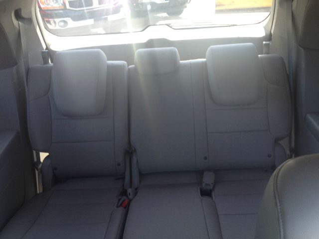 Honda Odyssey 2012 photo 1