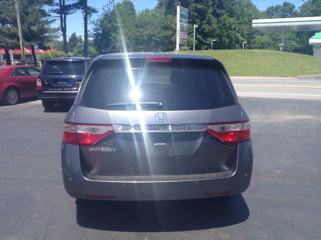 Honda Odyssey 2012 photo 17