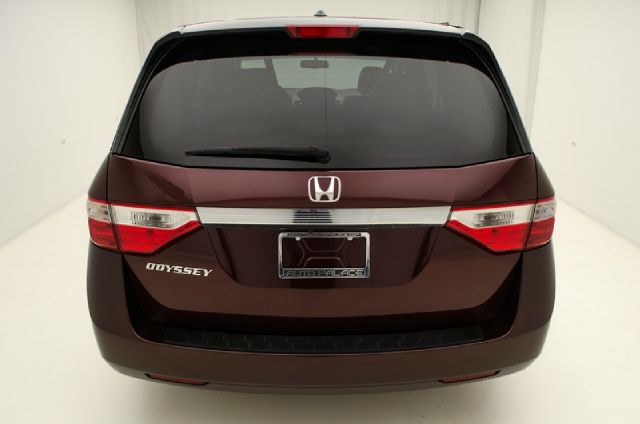 Honda Odyssey 2012 photo 4