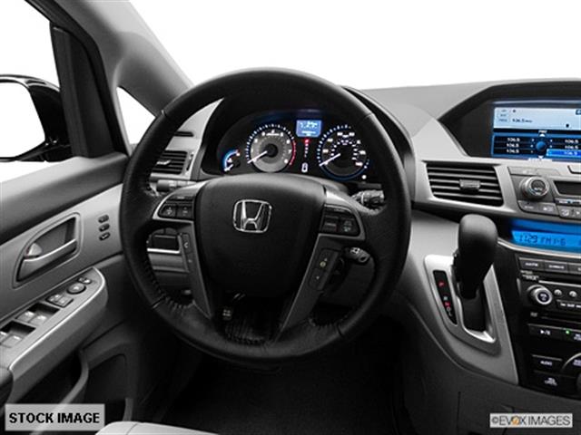 Honda Odyssey 2012 photo 1