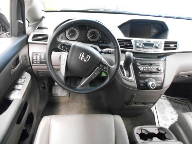 Honda Odyssey 2012 photo 5