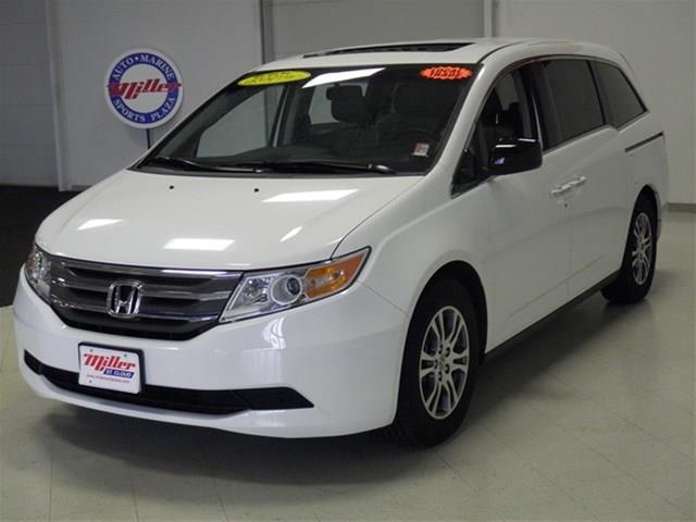 Honda Odyssey 2012 photo 3