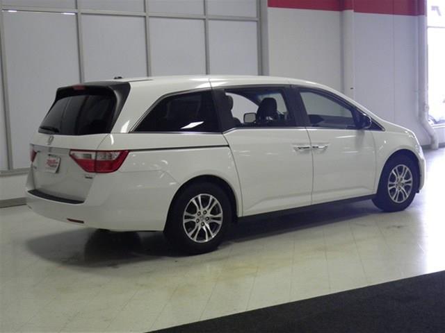 Honda Odyssey 2012 photo 4