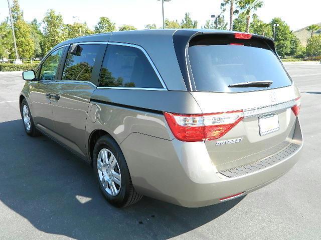 Honda Odyssey 2012 photo 1