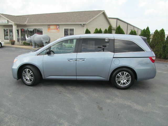 Honda Odyssey 2012 photo 3