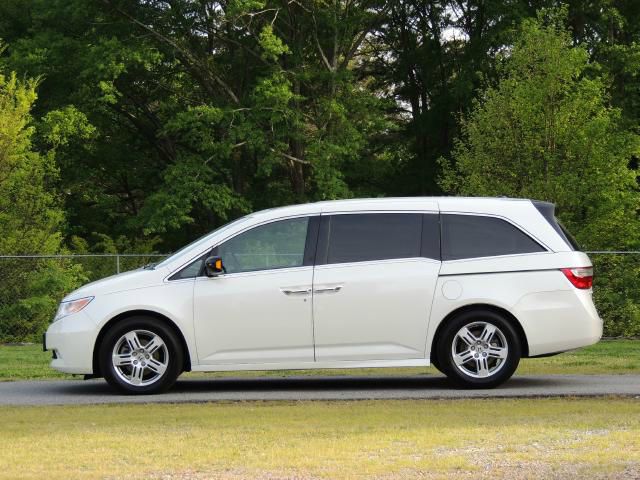 Honda Odyssey 2012 photo 1