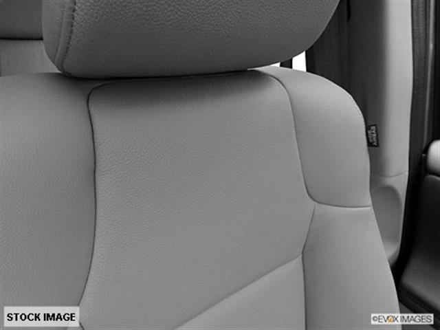 Honda Odyssey 2012 photo 3