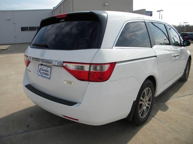 Honda Odyssey 2012 photo 2