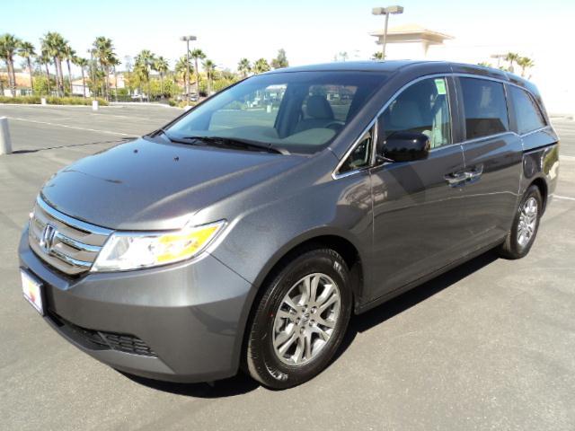 Honda Odyssey 2012 photo 1