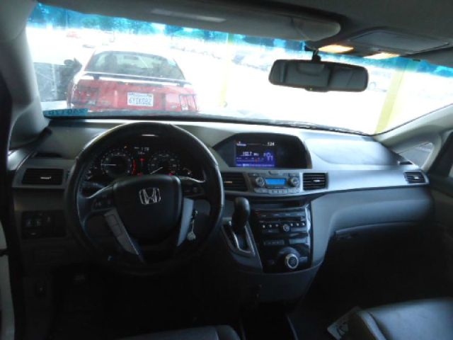 Honda Odyssey 2012 photo 1