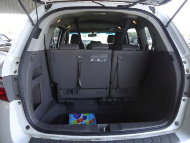 Honda Odyssey 2012 photo 2