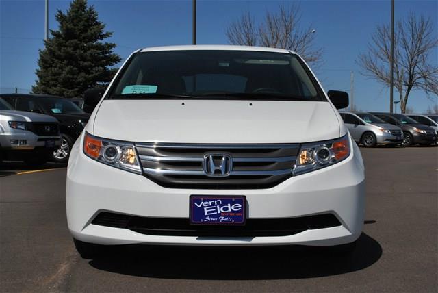 Honda Odyssey 2013 photo 1