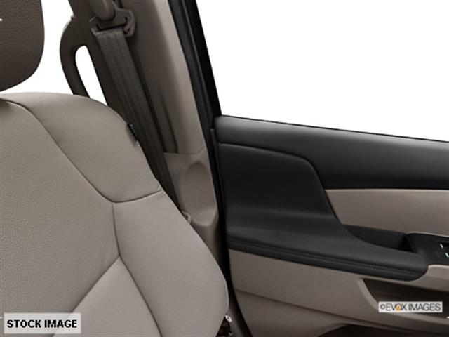 Honda Odyssey 2013 photo 8