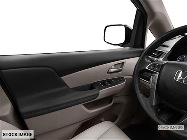 Honda Odyssey 2013 photo 9