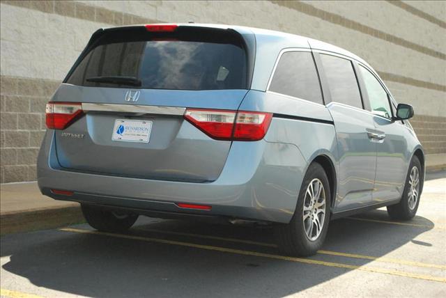 Honda Odyssey 2013 photo 4