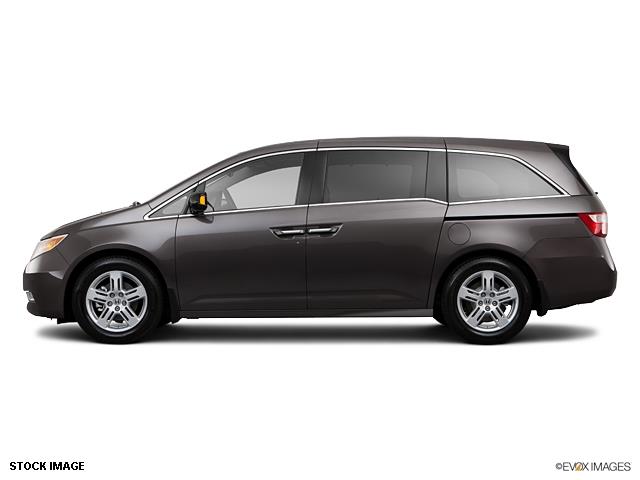 Honda Odyssey 2013 photo 3