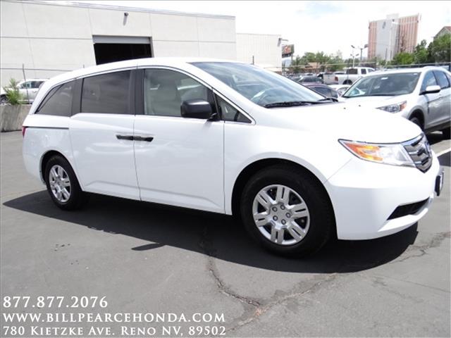 Honda Odyssey 2013 photo 3