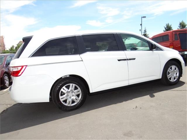 Honda Odyssey 2013 photo 4