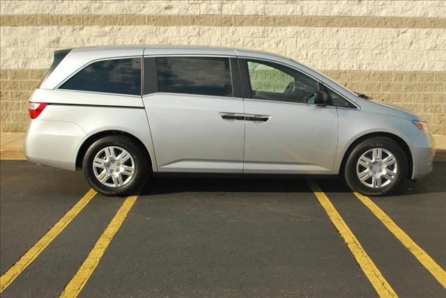 Honda Odyssey 2013 photo 1