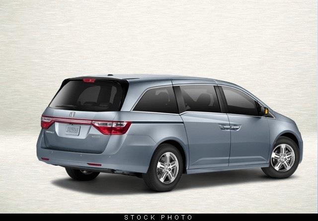 Honda Odyssey 2013 photo 1