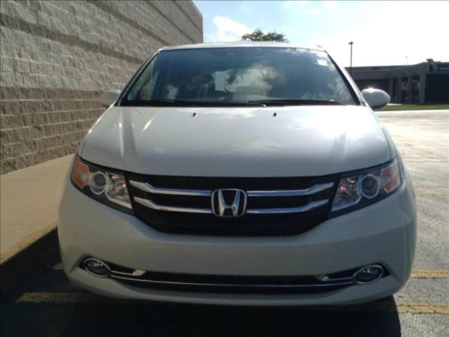 Honda Odyssey 2014 photo 1